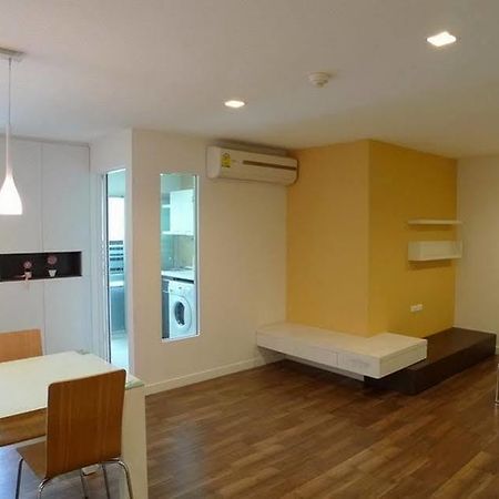 The Room @Sukhumvit79 Bangkok Exterior foto