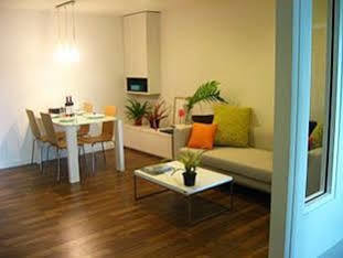 The Room @Sukhumvit79 Bangkok Exterior foto